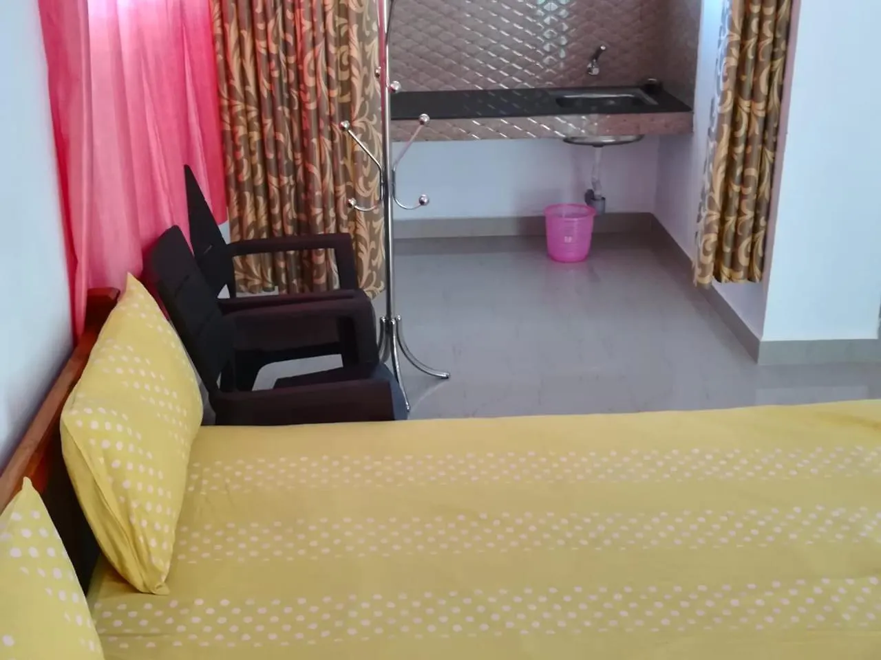 Kanthalloor Homestay Snow White Holiday Homes